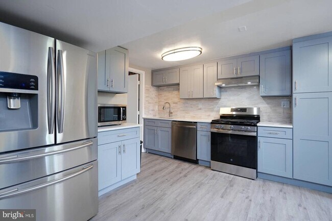 Building Photo - 5808 Meridale Rd