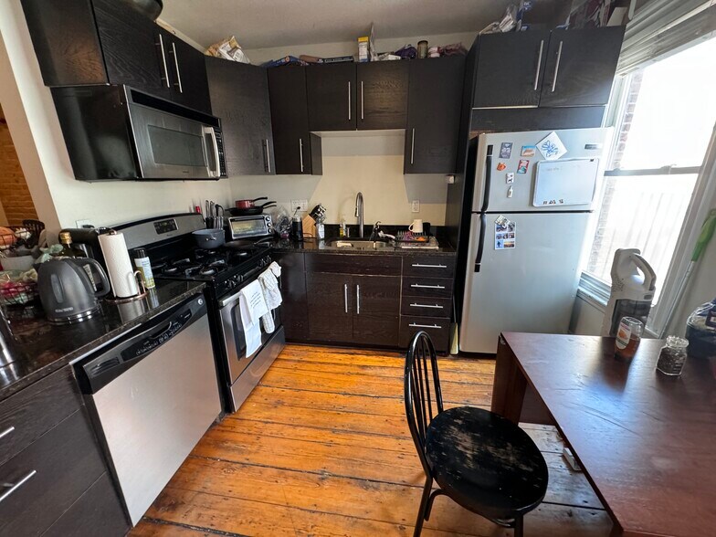 Building Photo - 237 Northampton St