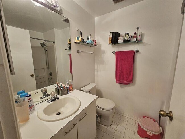 Building Photo - 11011 Conch Ct