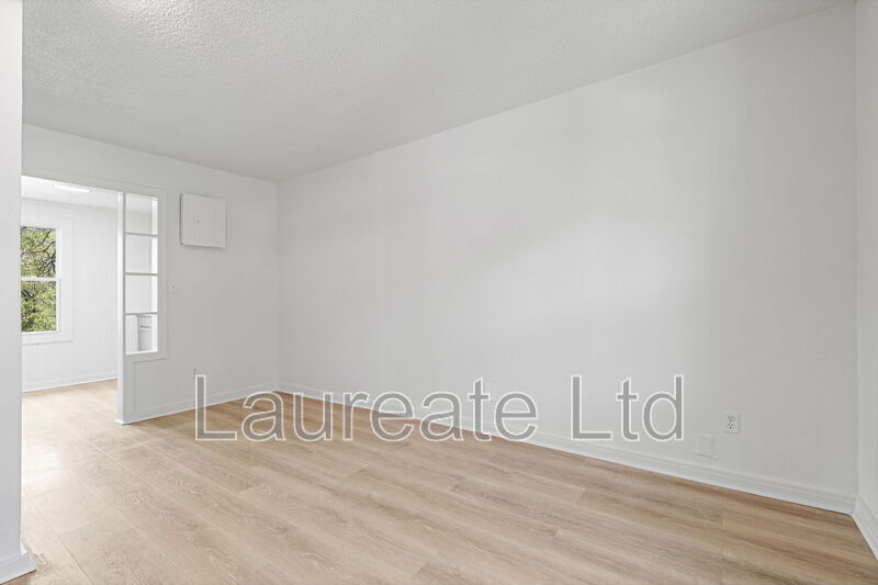 Building Photo - 2631 W Pikes Peak Ave