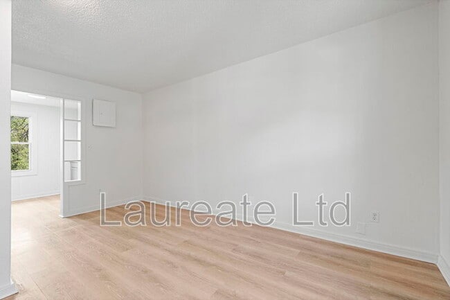 Building Photo - 2631 W Pikes Peak Ave