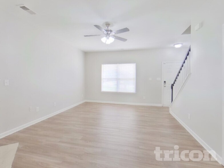 Building Photo - 411 Matfield Ct