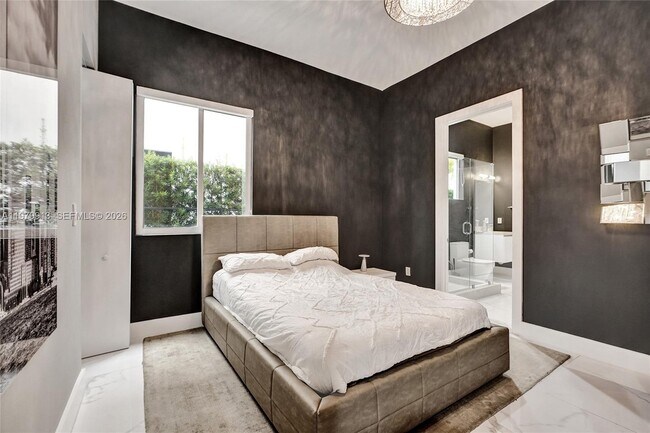 Building Photo - 10223 NW 75th Terrace