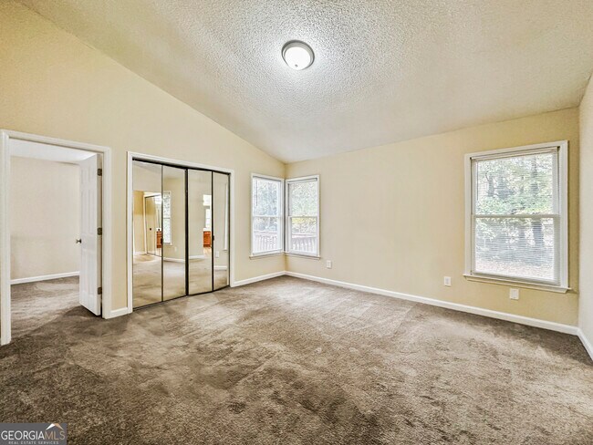 Building Photo - 1577 Linksview Way