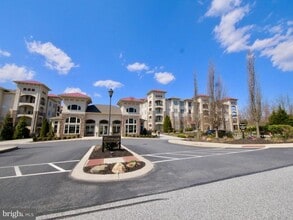 Building Photo - 213 Cornerstone Dr