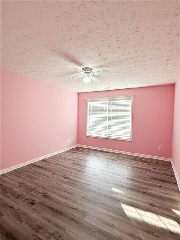 Building Photo - 2959 Belfaire Crest Ct