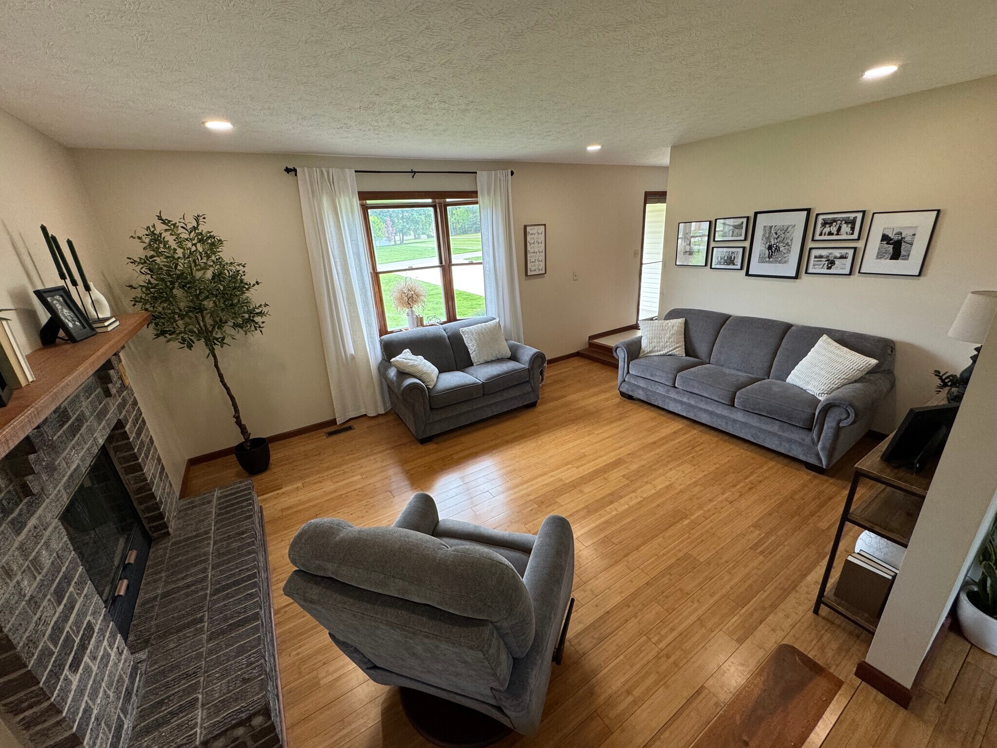 Living Room - 1478 E 10th St