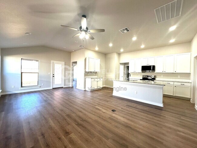 Building Photo - 2912 Corpus Ave
