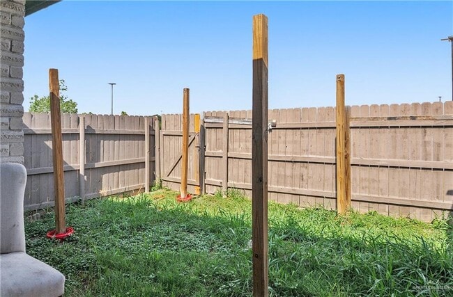 Building Photo - 10 Lemon Tree Ct