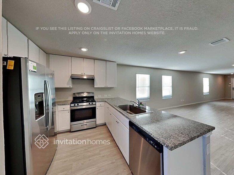 Building Photo - 14626 Calaveras Creek