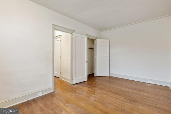 Building Photo - 1305 N Broom St