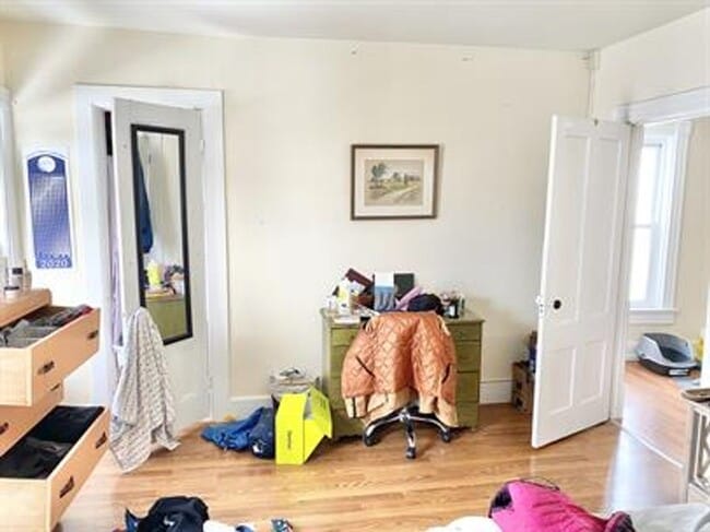 Building Photo - 54 Intervale Ave