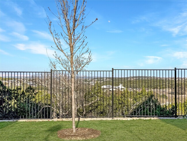 Building Photo - 5613 Mobeetie Lp