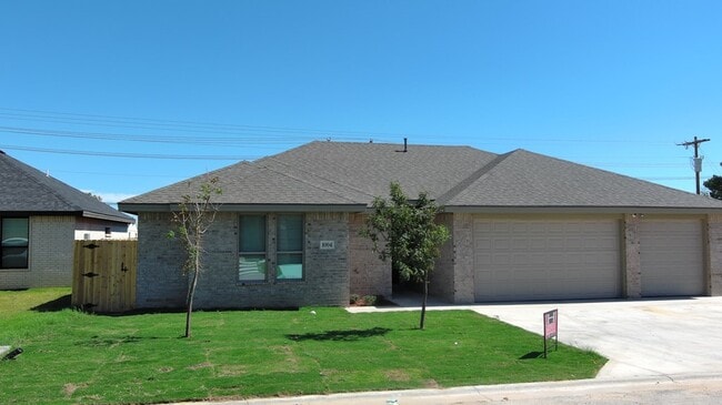 Building Photo - 1004 Killdeer Ct