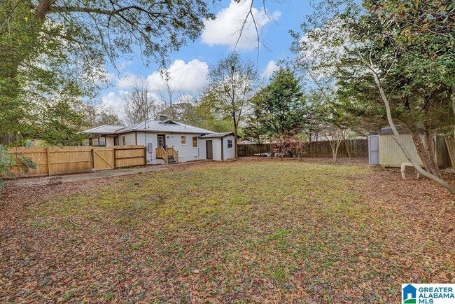 Building Photo - 609 Cobb St