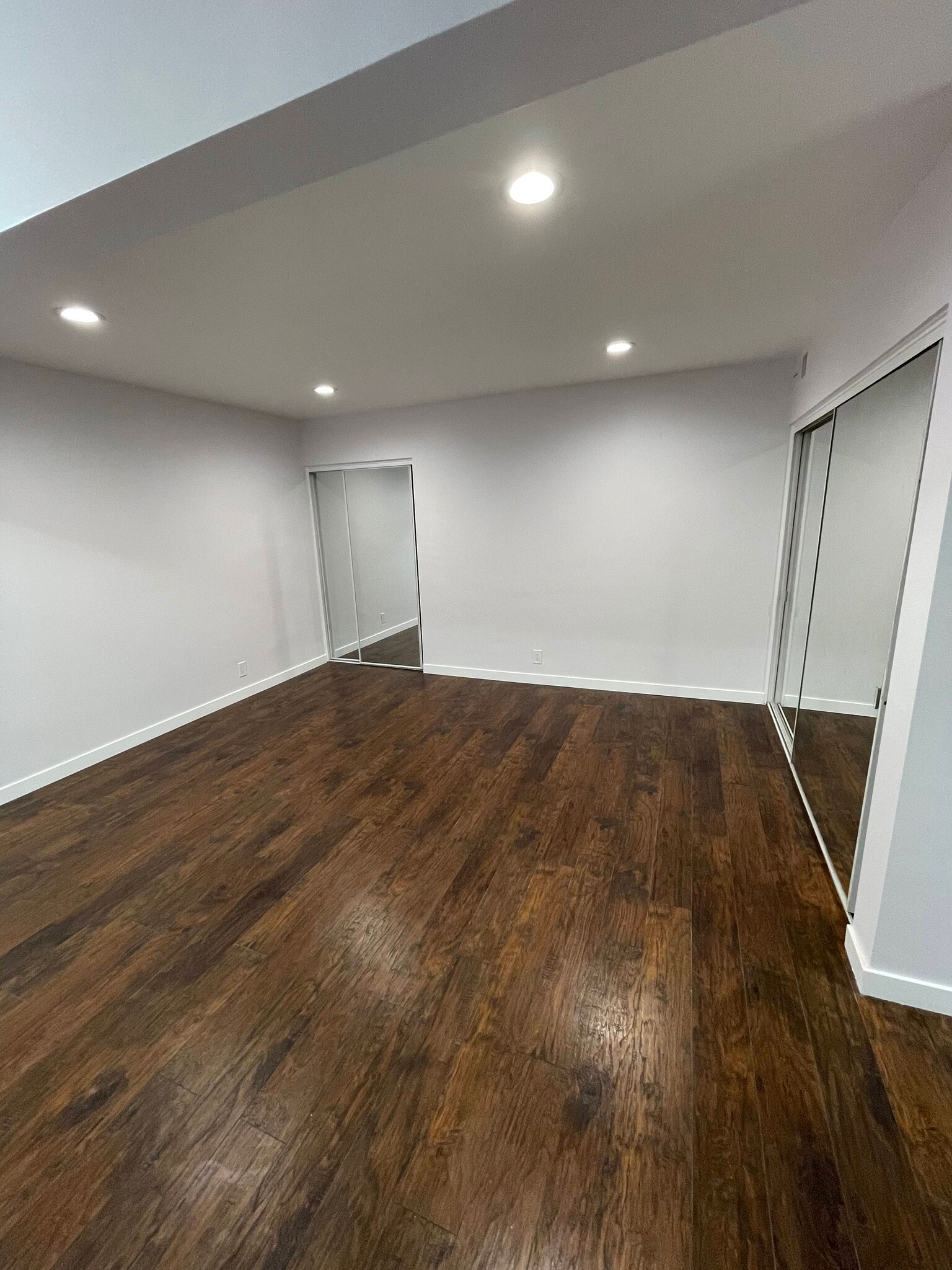 Building Photo - 12553 Chandler Blvd