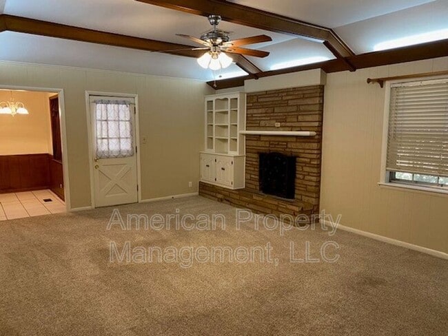 Building Photo - 4651 S Norwood Ave