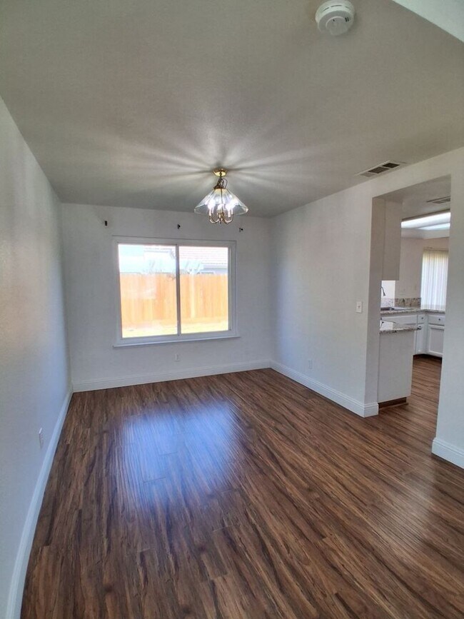 Building Photo - 277 W El Paso Ave