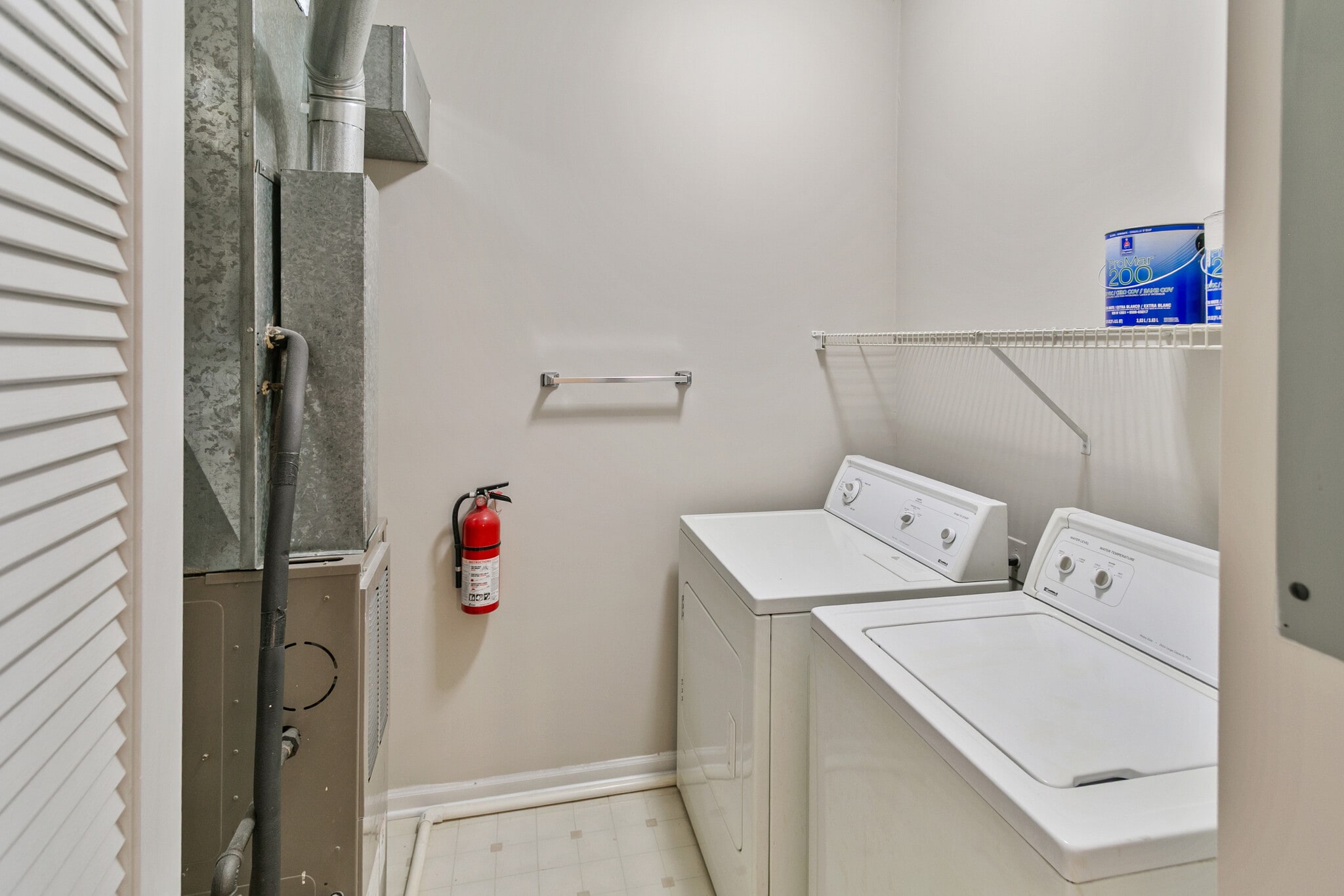 Building Photo - 1171 Mount Vernon Dr