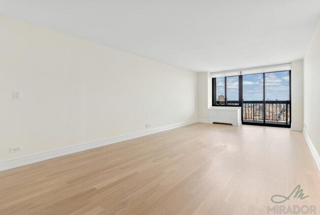 Building Photo - 2 bedroom in New York NY 10023