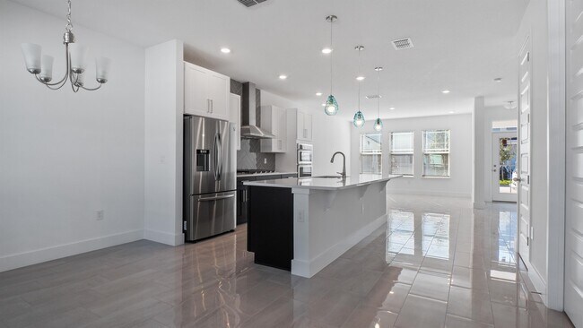 Building Photo - 15318 Lebeau Lp