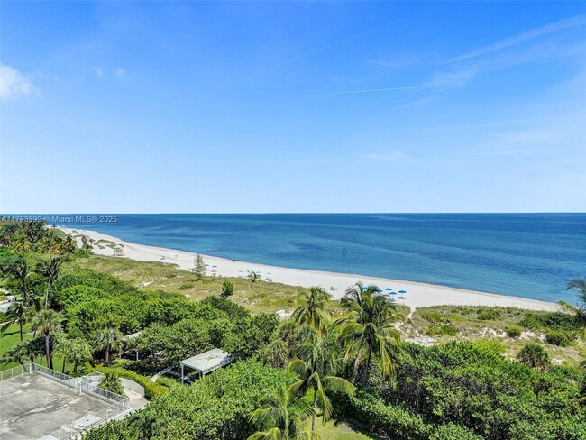 Building Photo - 200 Ocean Ln Dr