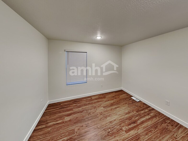 Building Photo - 3471 N Annabell St