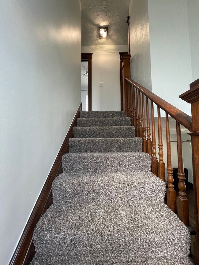 Staircase - 10212 Plymouth Ave