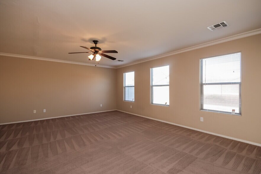 Building Photo - 3130 E Cowboy Cove Trail