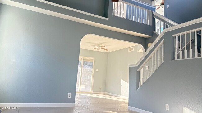 Building Photo - 7740 Luz De Camino Way