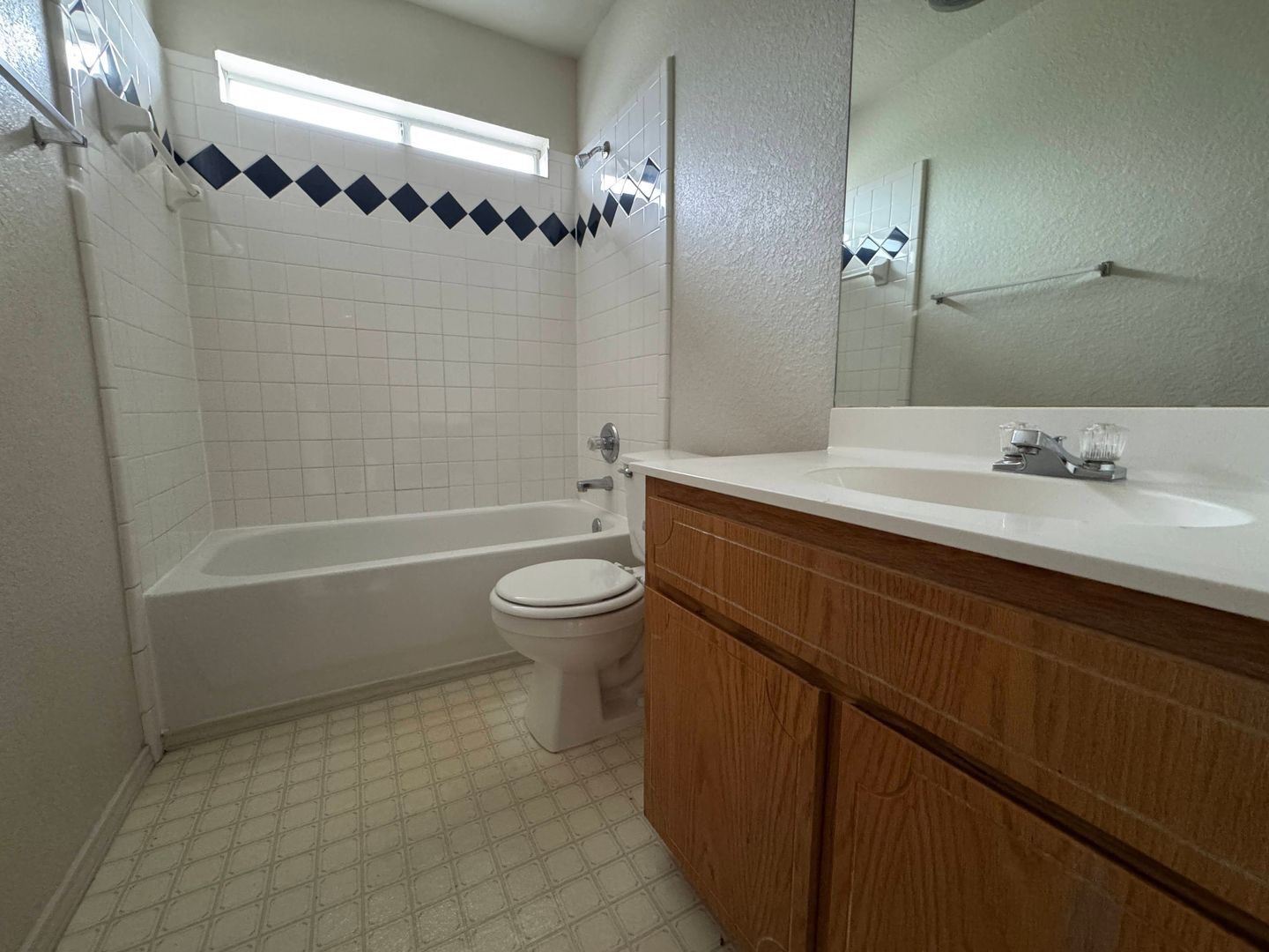 Building Photo - 3203 Toledo Dr