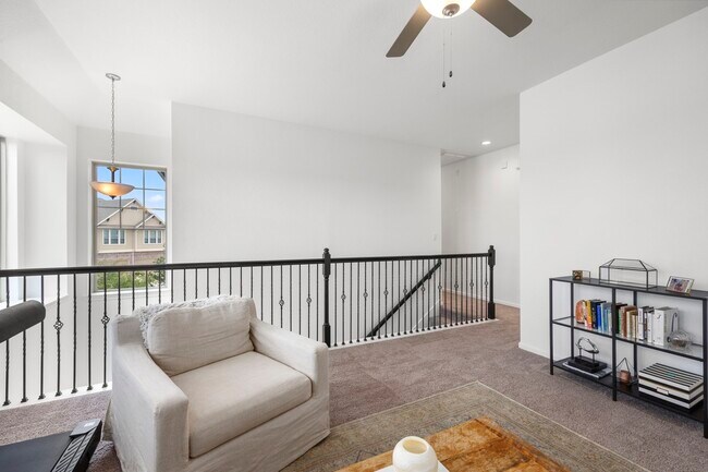 Primary Photo - 16239 Rattlesnake Run Trail