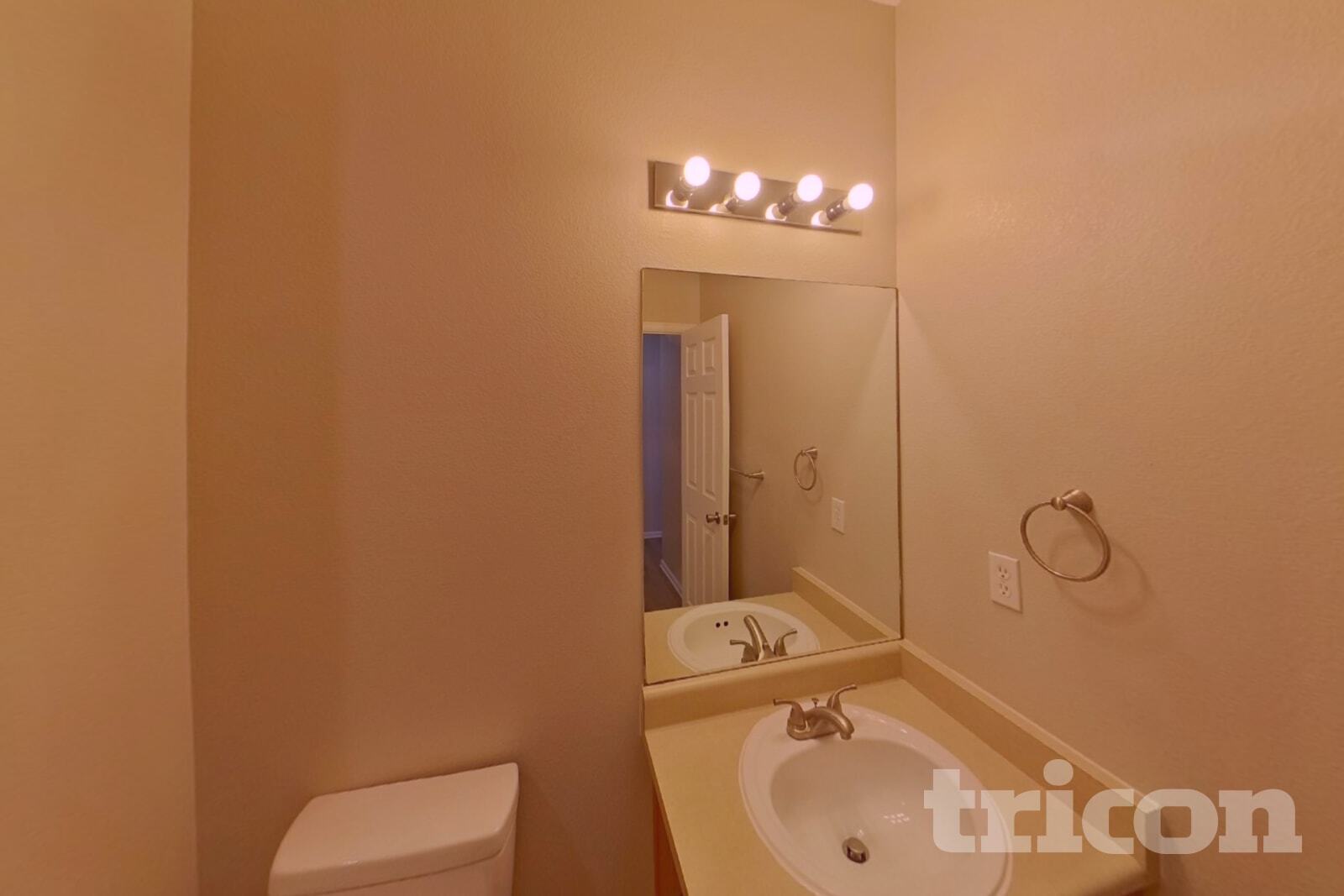 Building Photo - 565 Winebrook Way