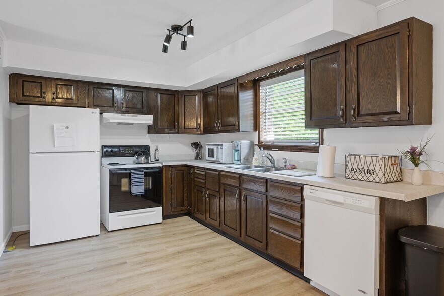 Building Photo - 1002 Ogrady Dr