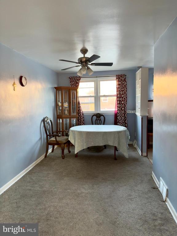 Building Photo - 8729 Ditman St