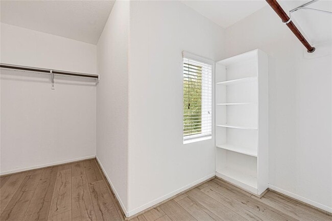 Building Photo - 5126 Lamppost Hill Ct