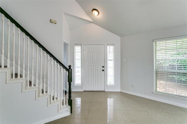 Building Photo - 504 Timber Way Dr