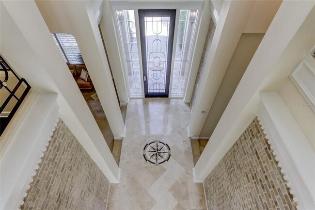 Building Photo - 18605 Avenue Monaco