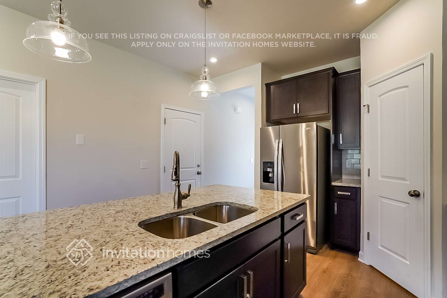 Building Photo - 554 Becks Pl