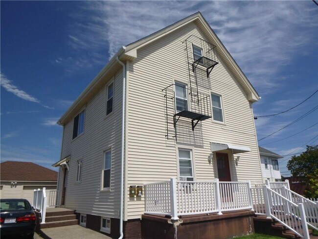 Primary Photo - 52 Charpentier Ave