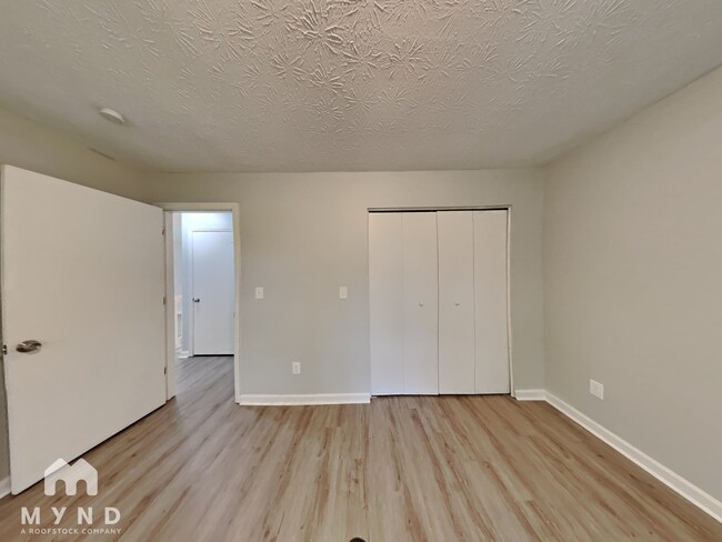 Building Photo - 5455 Fox Haven Trail