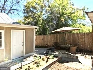 Building Photo - 601 Heard