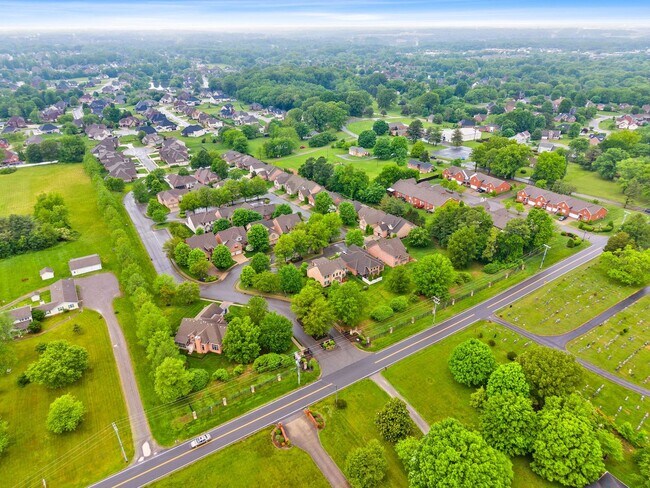 Building Photo - Gorgeous Upscale Home in the Gated Savanna...
