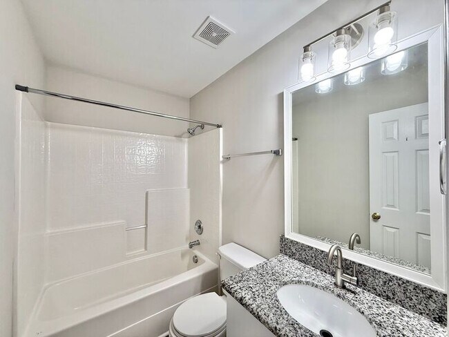 Building Photo - 3817 Satinleaf Dr