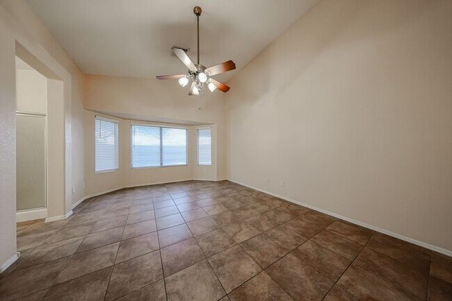 Building Photo - MOVE IN SPECIALS!! Lovely 4-bedroom, 2-bat...