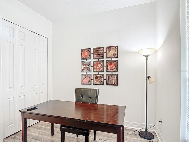 Building Photo - 2806 Spinning Silk Ct