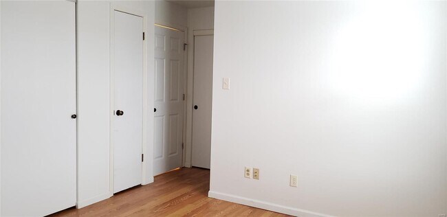 Building Photo - 1231 Creve Coeur Crossing Ln