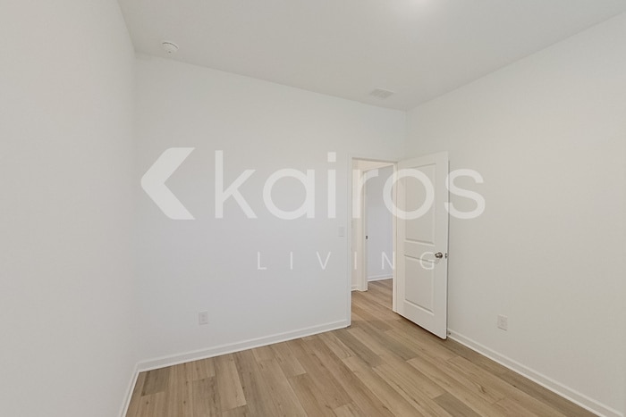 Building Photo - 115 Silver Maple Ln