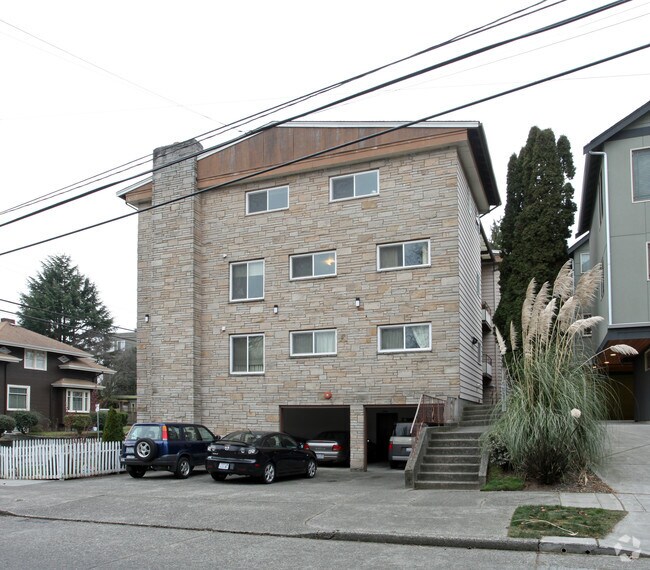 Building - 4505 N Linden Ave N
