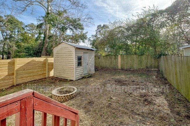 Building Photo - 1314 Dock St